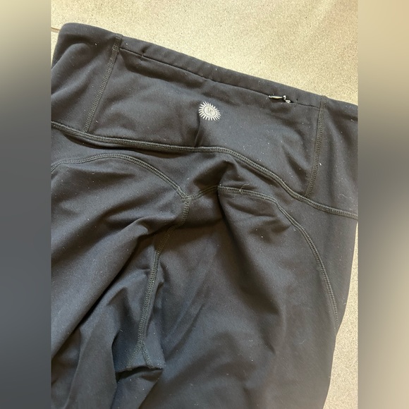 Sommer Ray Women’s Leggings - Size M - Picture 5 of 6